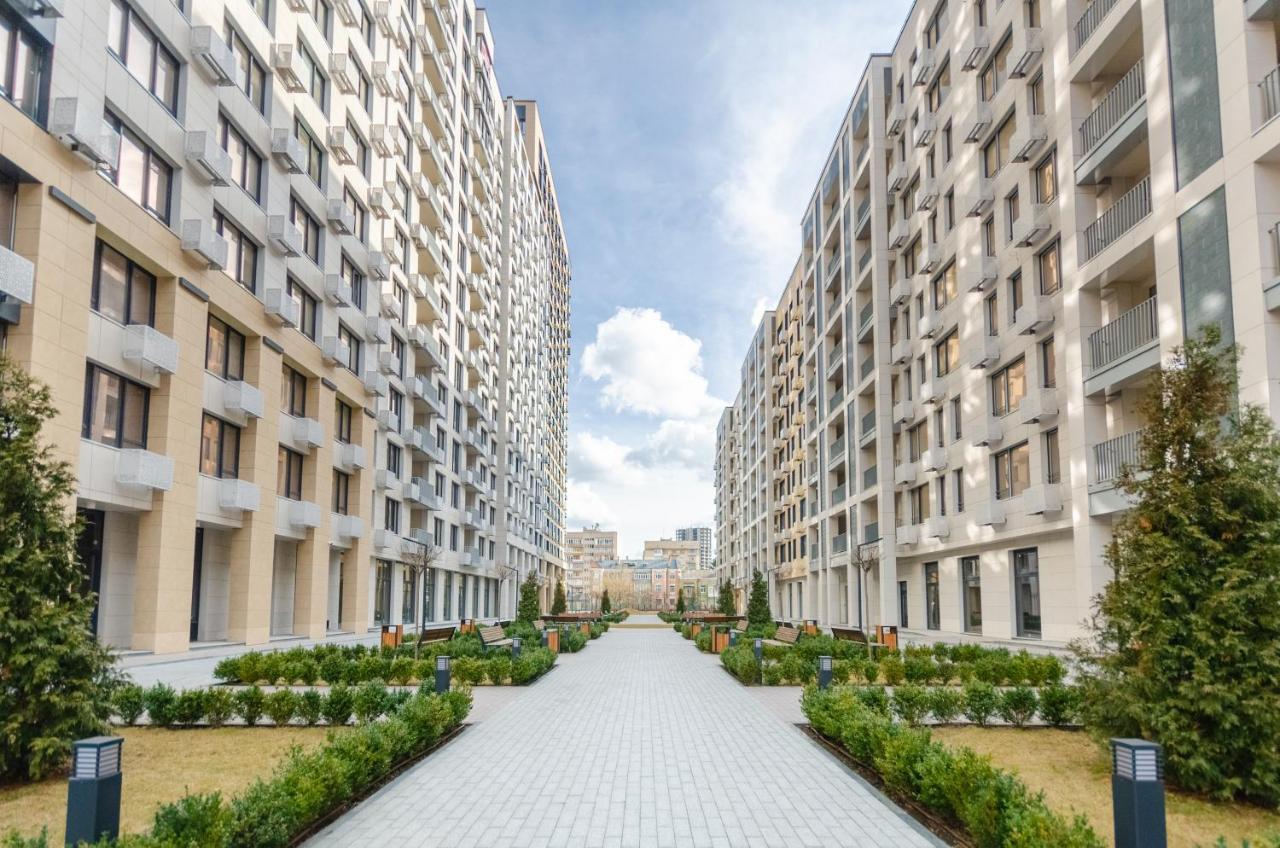 Petrovdom Apartments 12-131B In Rc "Yaroslaviv Grad", Bulvarno-Kudriavska 17B Kyjev Exteriér fotografie