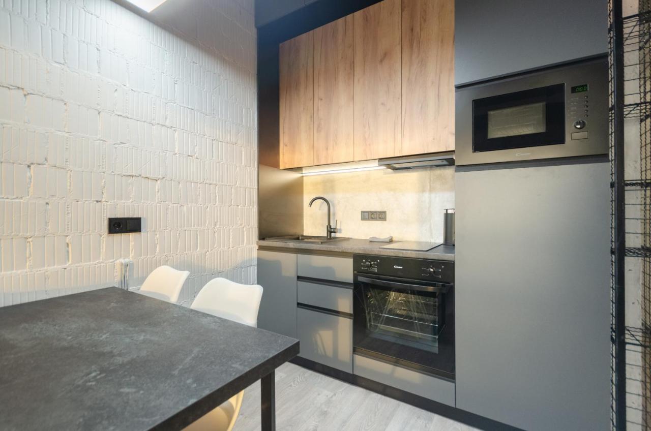 Petrovdom Apartments 12-131B In Rc "Yaroslaviv Grad", Bulvarno-Kudriavska 17B Kyjev Exteriér fotografie