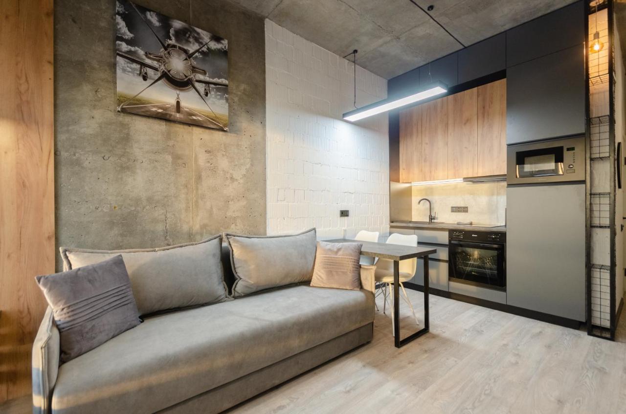 Petrovdom Apartments 12-131B In Rc "Yaroslaviv Grad", Bulvarno-Kudriavska 17B Kyjev Exteriér fotografie
